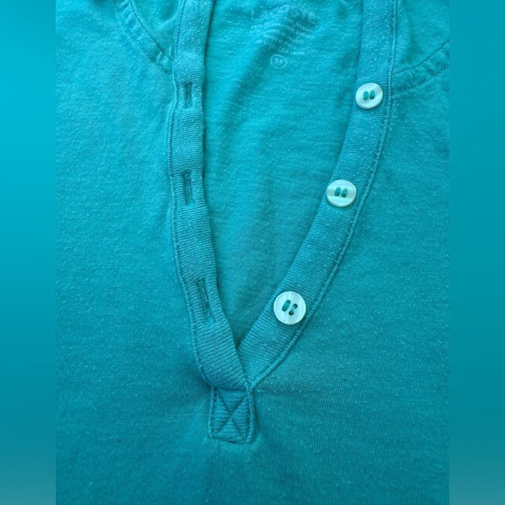 Lacoste Top  - Picture 2 of 8